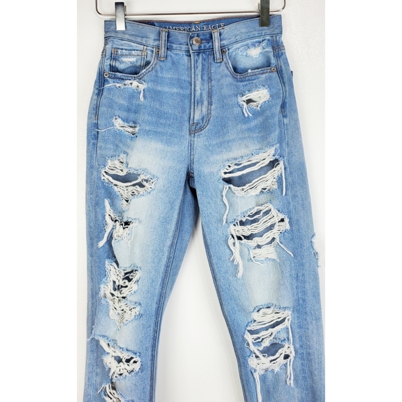 American eagle outfitters size 00 distressed high rise mom jeans light blue - Picture 3 of 12